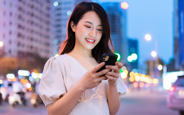 Building a Seamless Online to Offline Sampling Experience 