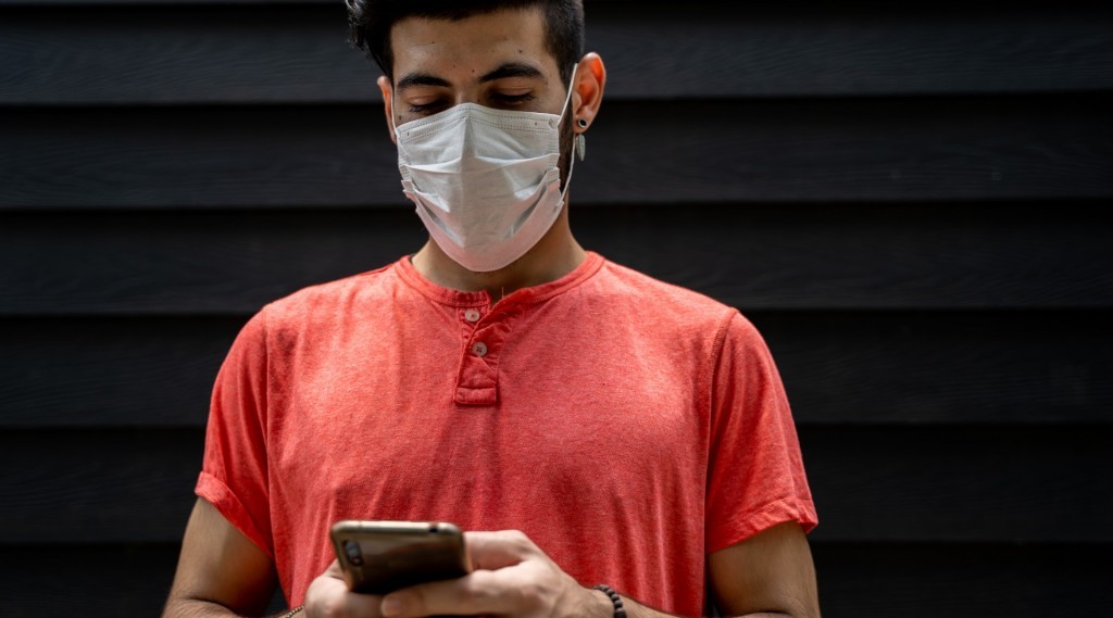 How COVID-19 is Impacting Americans in April [Latest Mobile Survey Data]